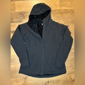 Women’s Kirkland soft shell jacket